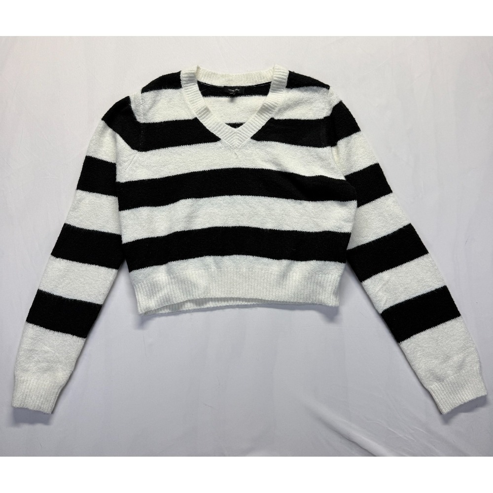 Love Tree Cropped Sweater Womens Medium White Black Striped Stretch V Neck Cozy